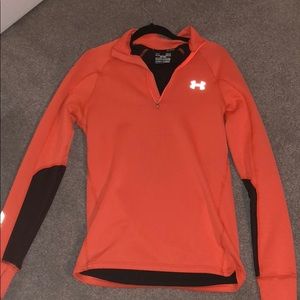 Under armour fitted coupe adjustee